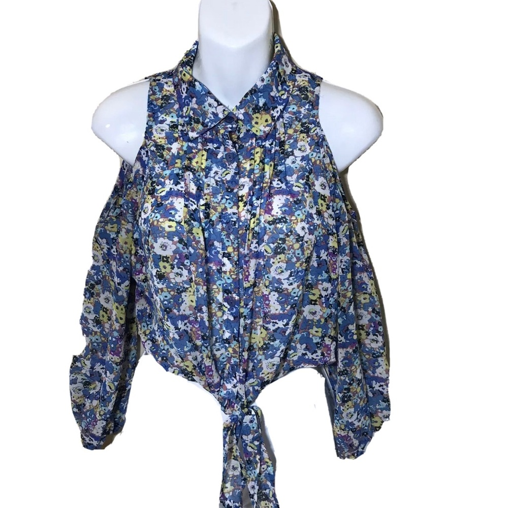 Floral style book blouse (s)
